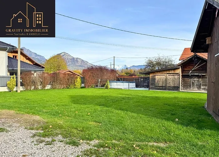 Spacious Duplex With Garden - *