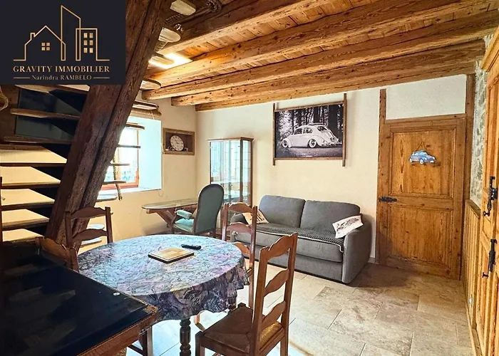 Διαμέρισμα Spacious Duplex With Garden -